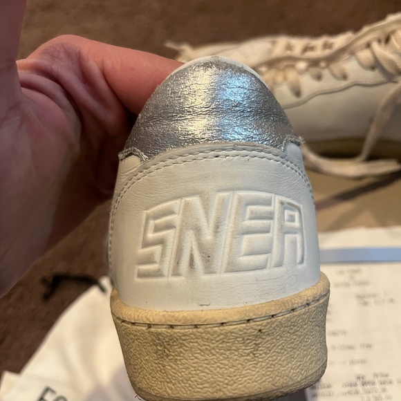 Golden Goose Ballstar Size 38 comes with box and receipt - Picture 6 of 6